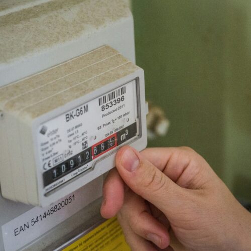 India’s Kitchens Pivot Amidst National Gas Crisis