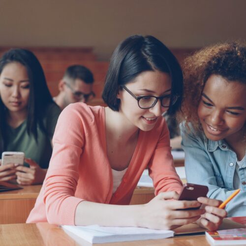 UK Moves to Enforce Legal Ban on Mobile Phones in Schools