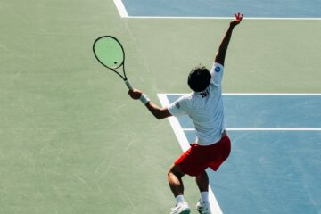 Rain Delays Italian Open Tennis Semifinal Blockbuster in Rome